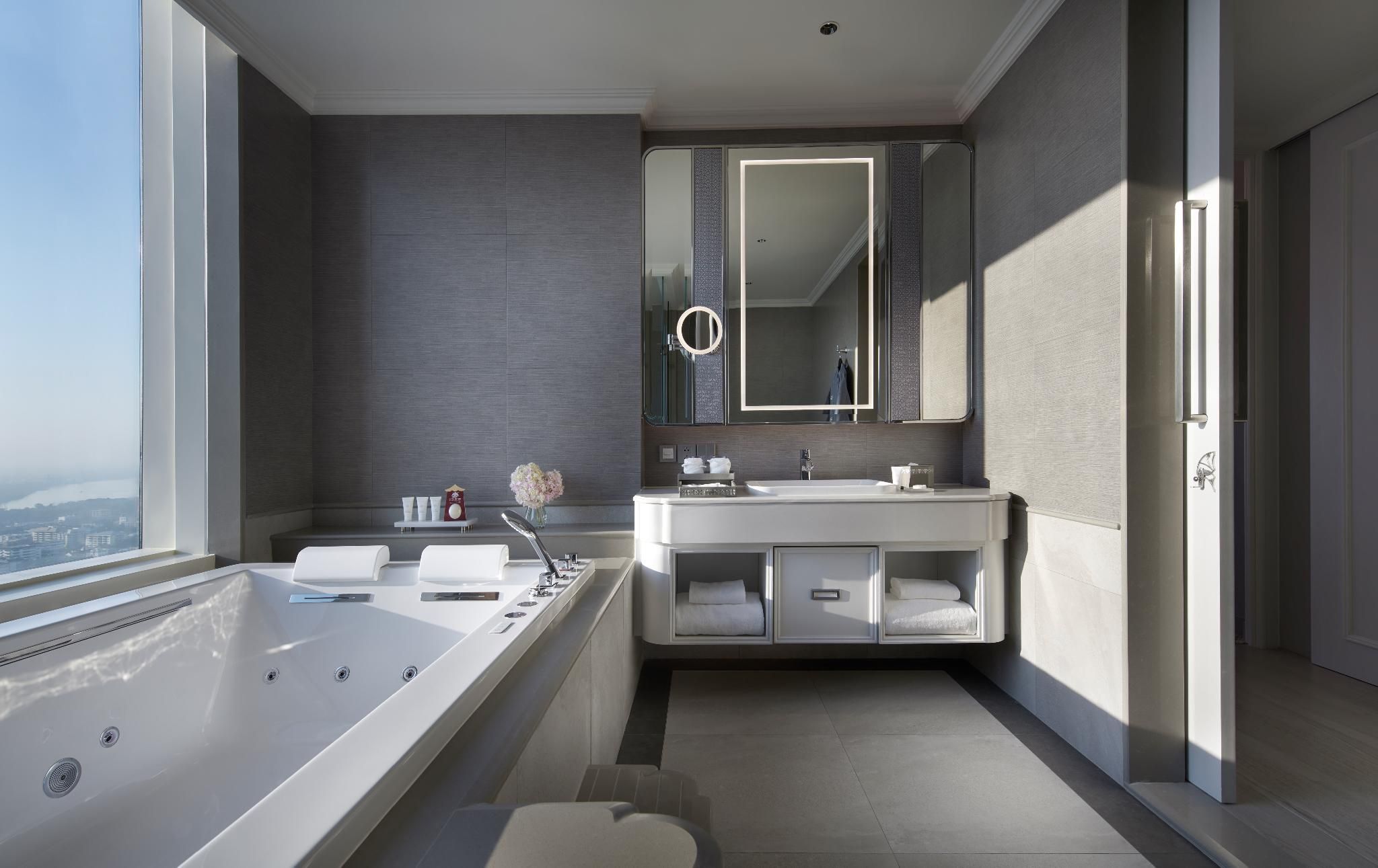 Executive Suite Twin
