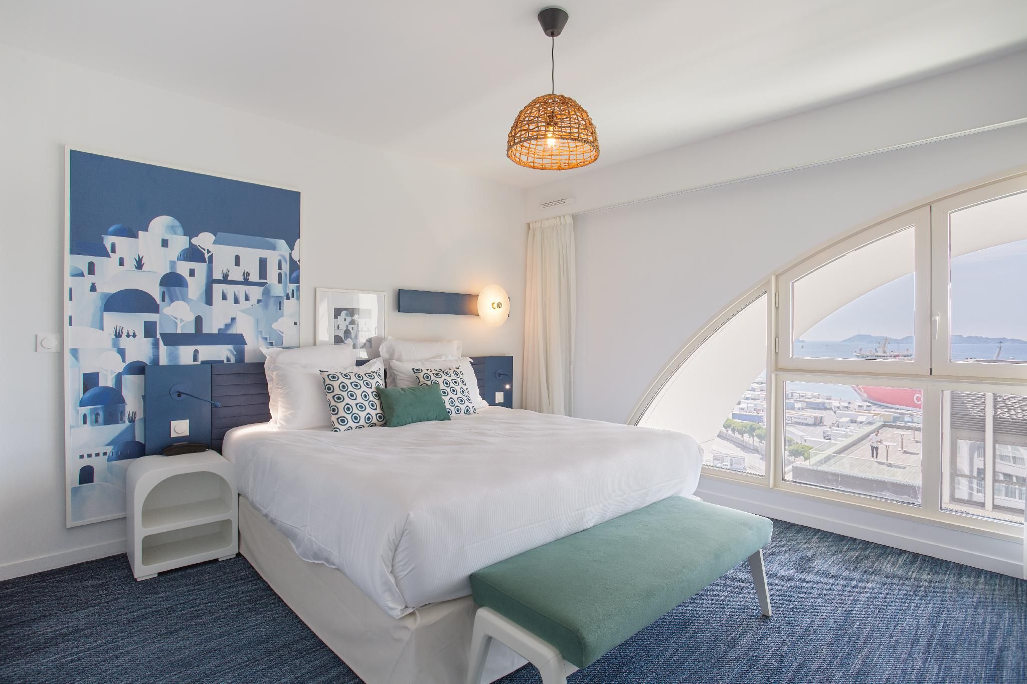 One Bedroom Apartment - Balcony