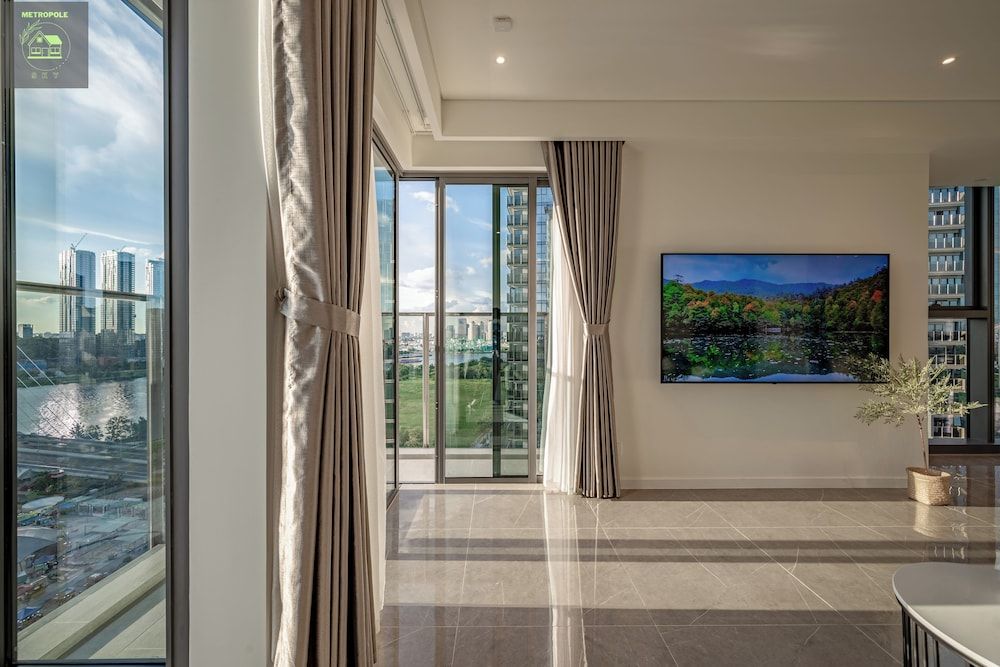 Metropole Thu Thiem Skyline Apartment Executive Apartment, 3 Bedrooms, Balcony, City View 49