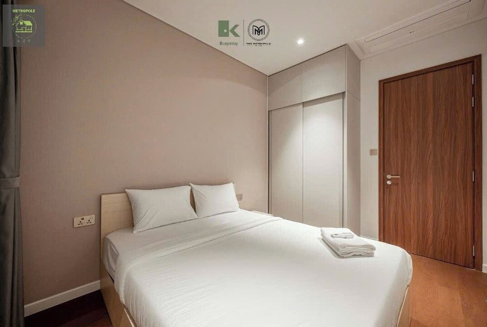 Metropole Thu Thiem Skyline Apartment Presidential Apartment, 2 Bedrooms, Balcony, City View 11