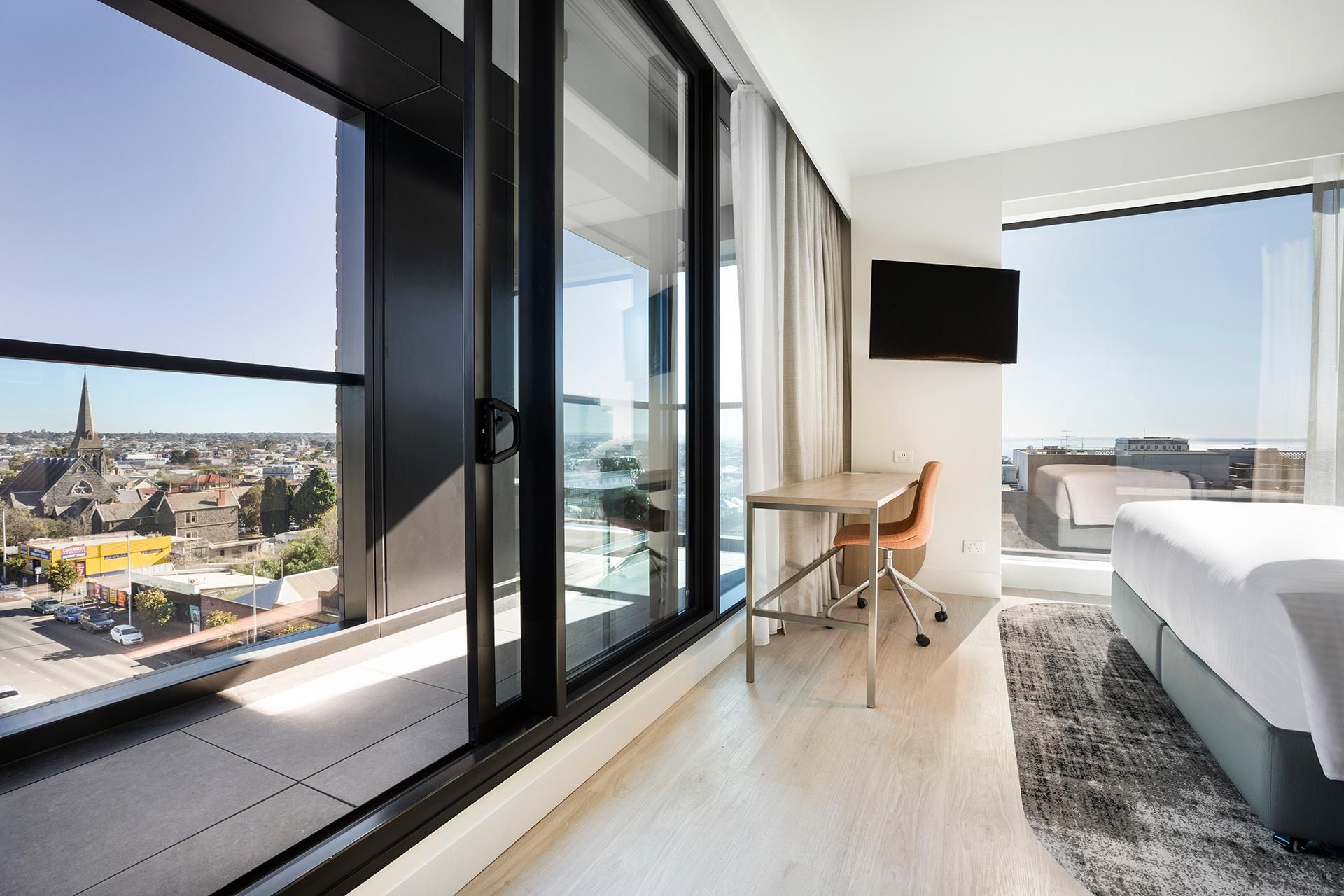 Holiday Inn & Suites Geelong By IHG 1 King Suite Dining Kitchenette Balcony 3