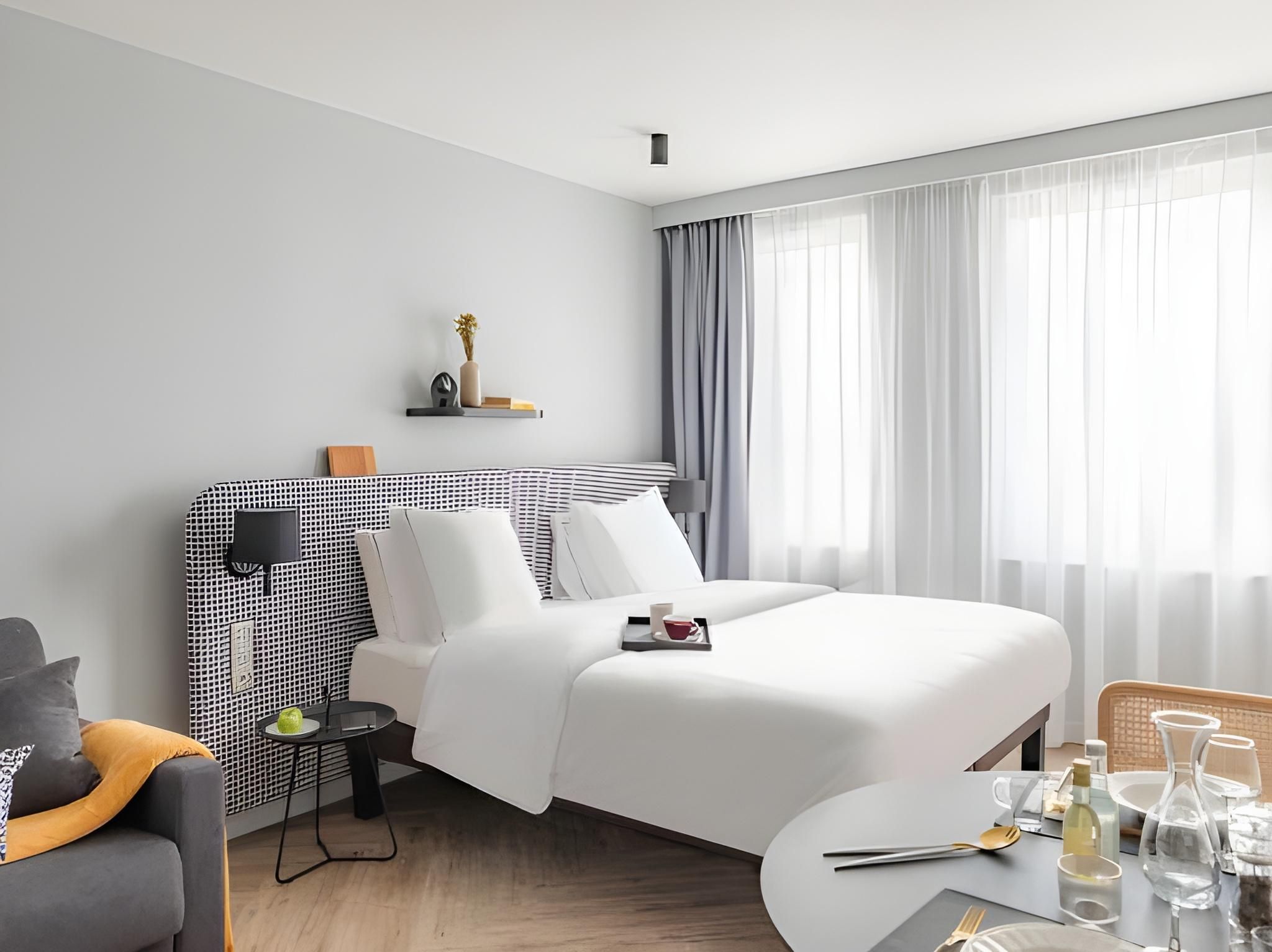 Grand Studio with Twin Bed