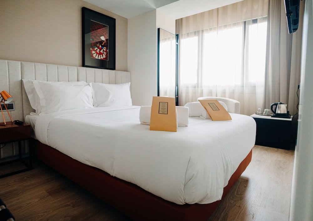 Next Level Premium Hotels Economy Room 13