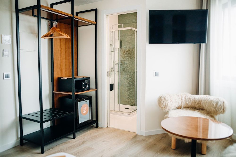 Next Level Premium Hotels Family Room 3