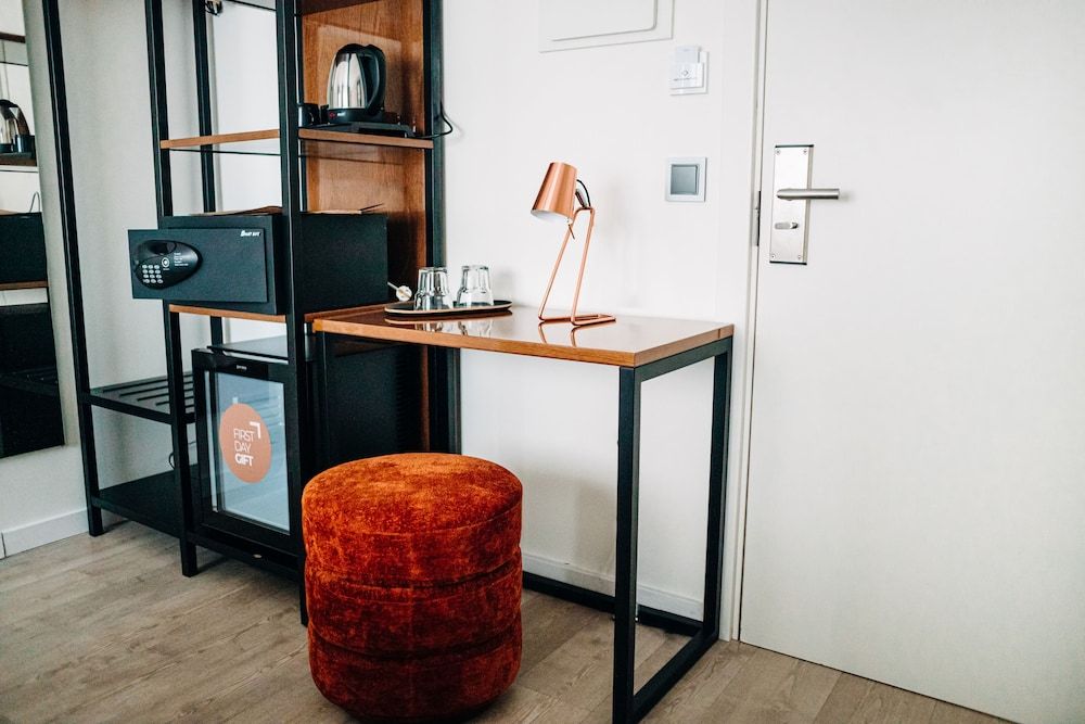 Next Level Premium Hotels Standard Double or Twin Room 11