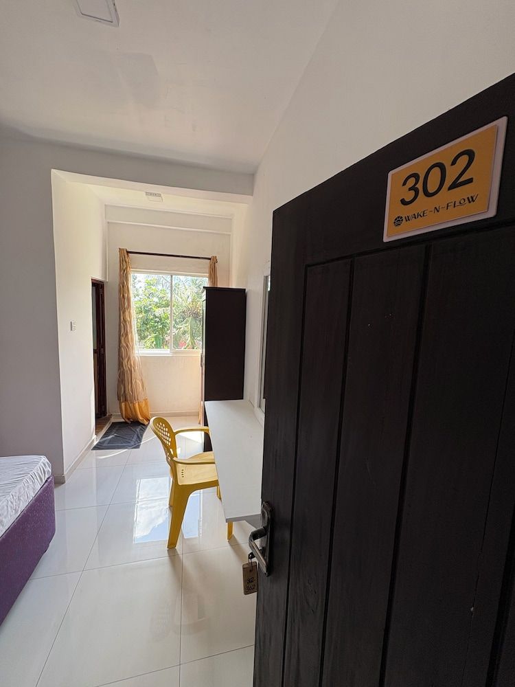 Wake N Flow Standard Double Room 7