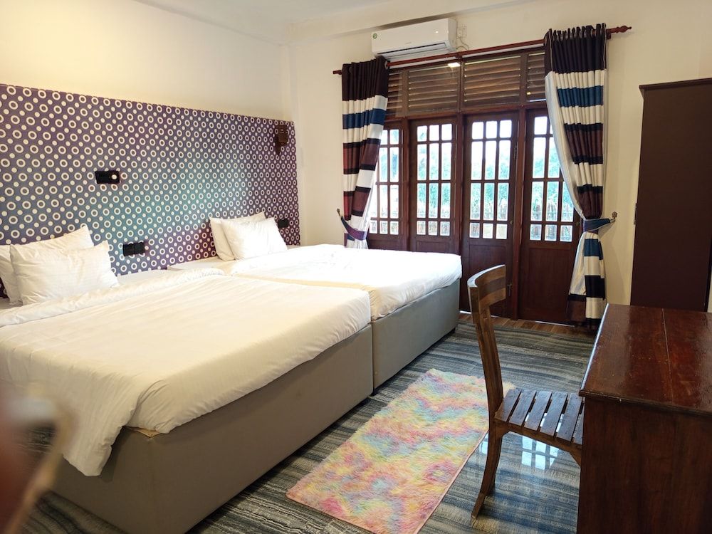 Wake N Flow Superior Double Room, Pool View