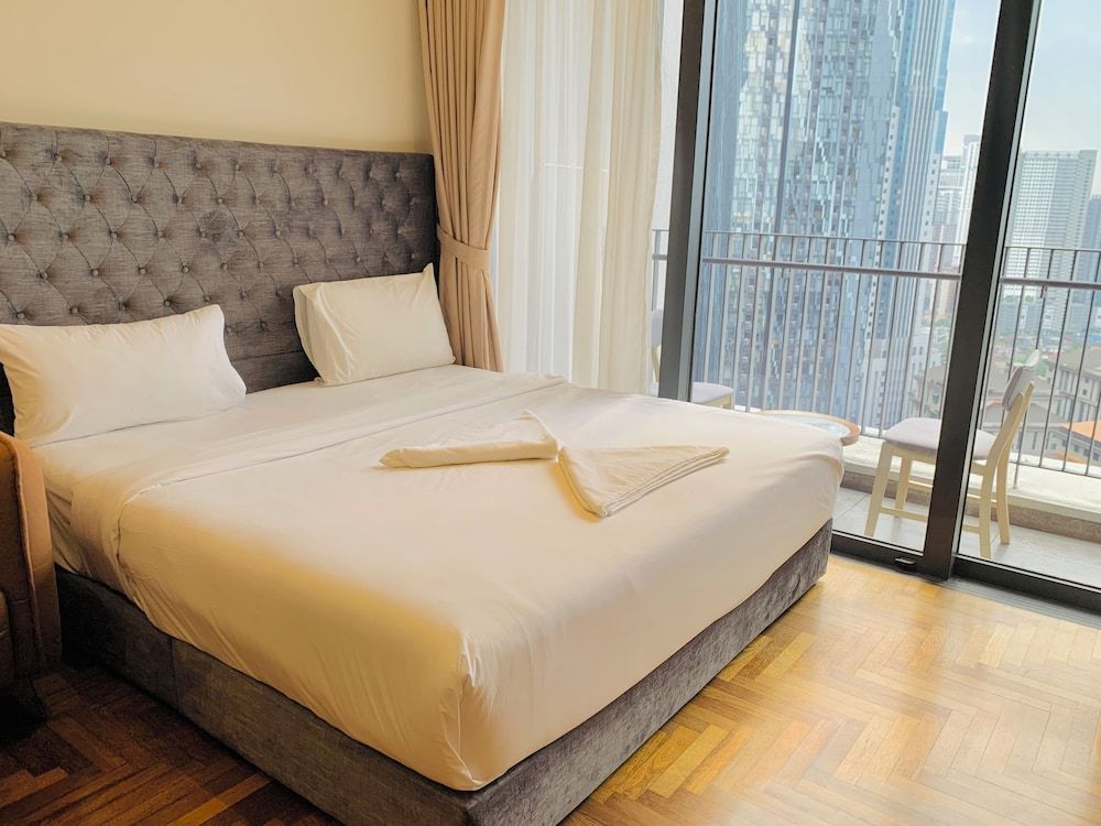 The MEWS KLCC By Arman Classic Apartment, Balcony, City View 6