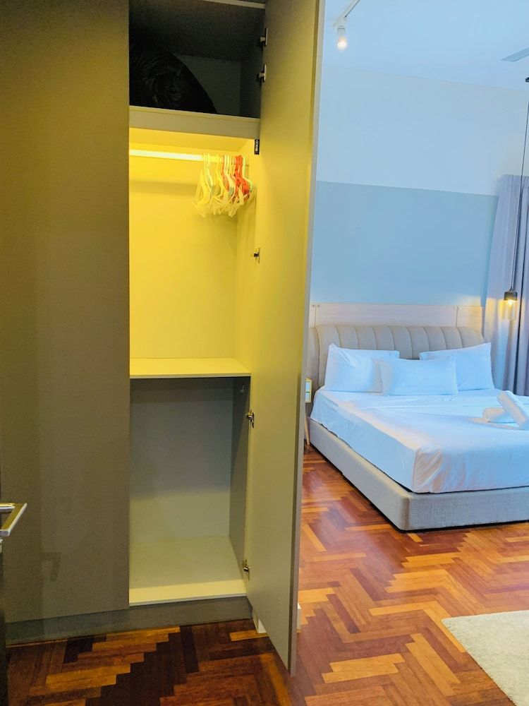 The MEWS KLCC By Arman Classic Apartment, Balcony, City View 14