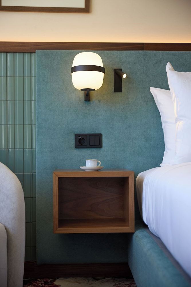 DUO Hotel Lisbon, Curio Collection by Hilton Superior Room, 2 Twin Beds 4