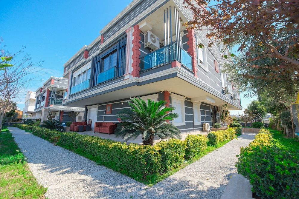 Avullar Palace Hotel