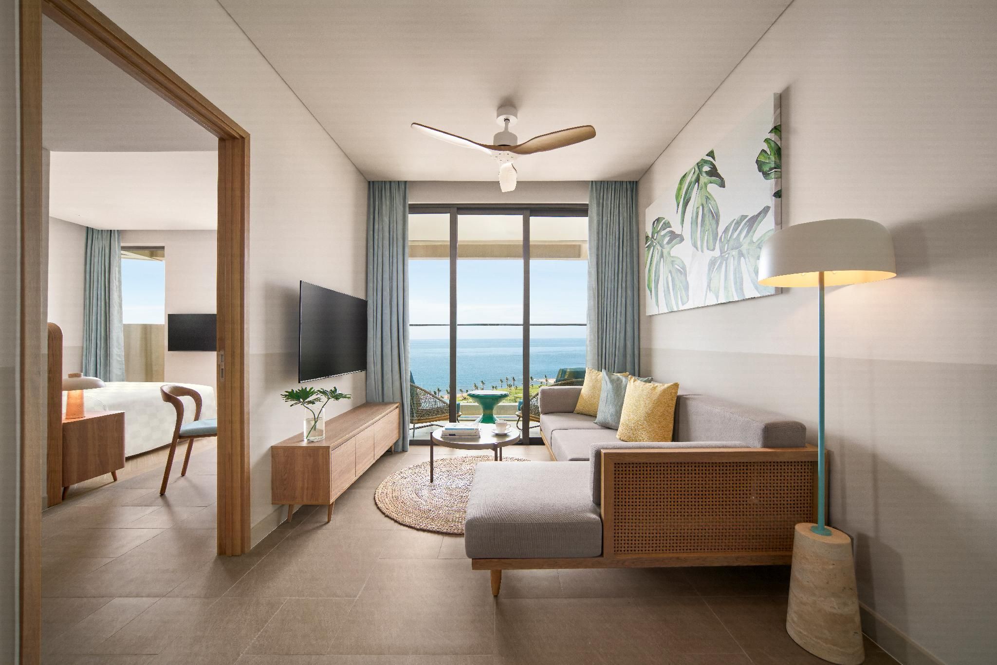 2 Bedroom Deluxe Ocean - Escape Package with Mini Perfume and Afternoon Tea Set for 2