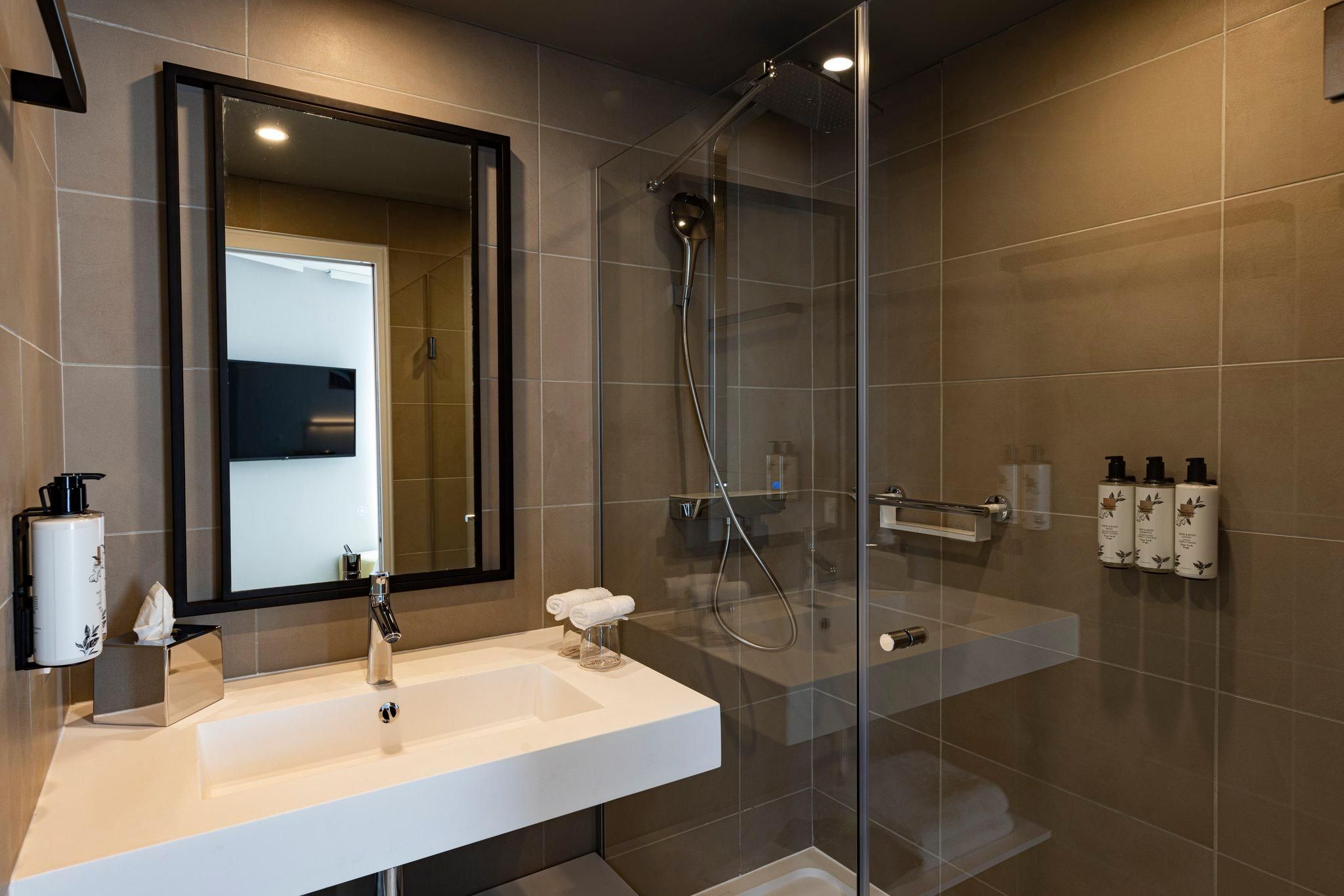 Crowne Plaza Marseille Le Dome By IHG Standard Room 3