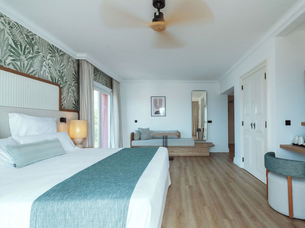 Deluxe Double Room, Balcony, Ocean View (2 adults Preferred Club)