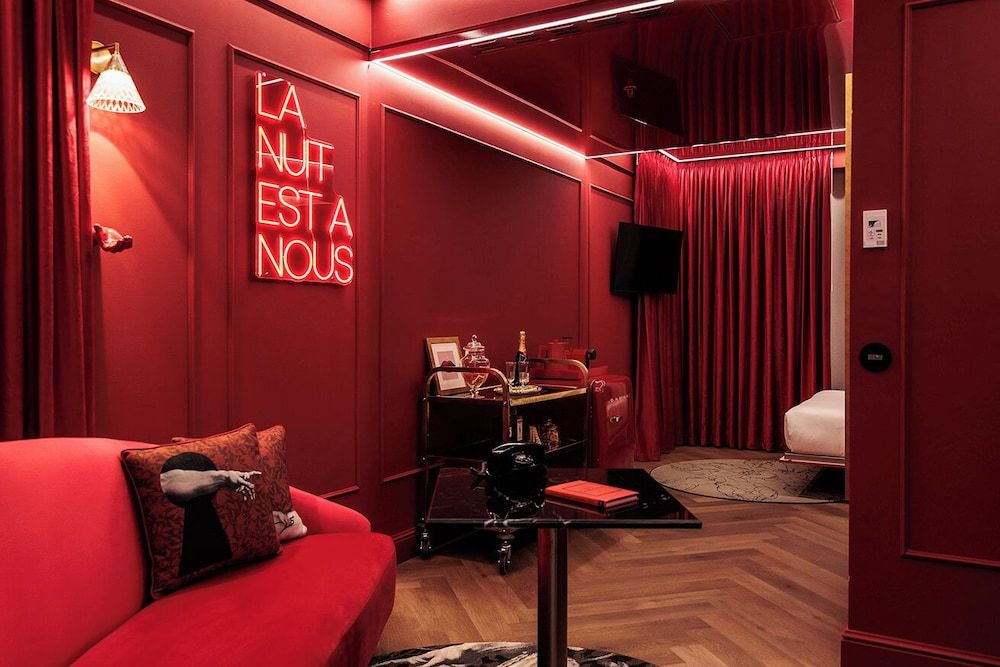 Upon Angels - Adults Only Signature Studio 12