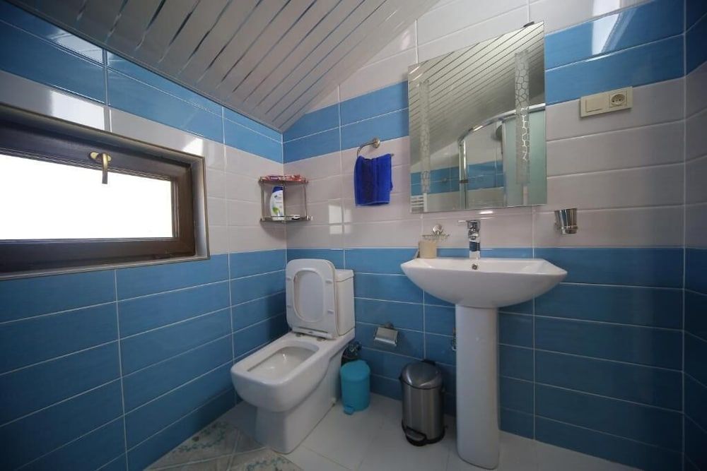 Hotel Balcony Comfort Quadruple Room 18