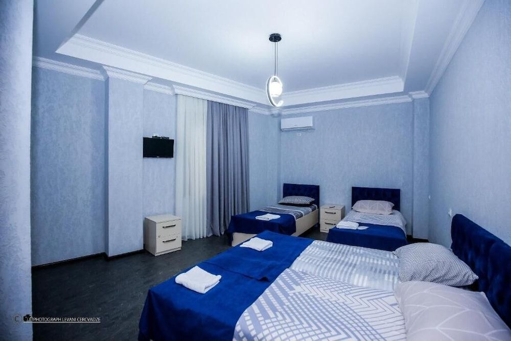 Hotel Balcony Comfort Quadruple Room 7