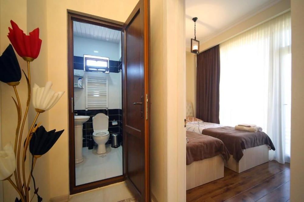 Hotel Balcony Comfort Quadruple Room 21