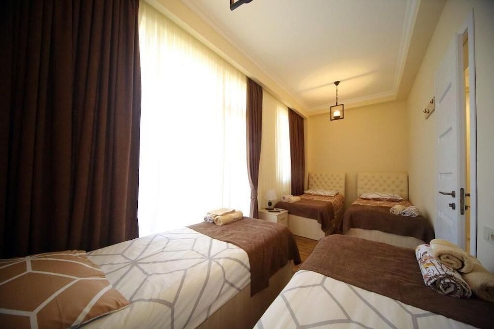 Hotel Balcony Comfort Quadruple Room 6