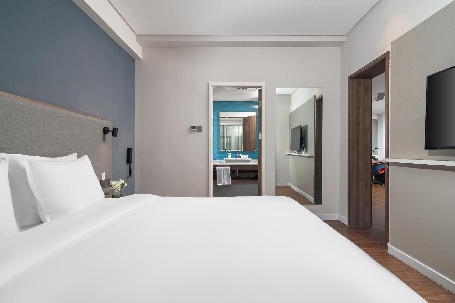 1 Bedroom Suite