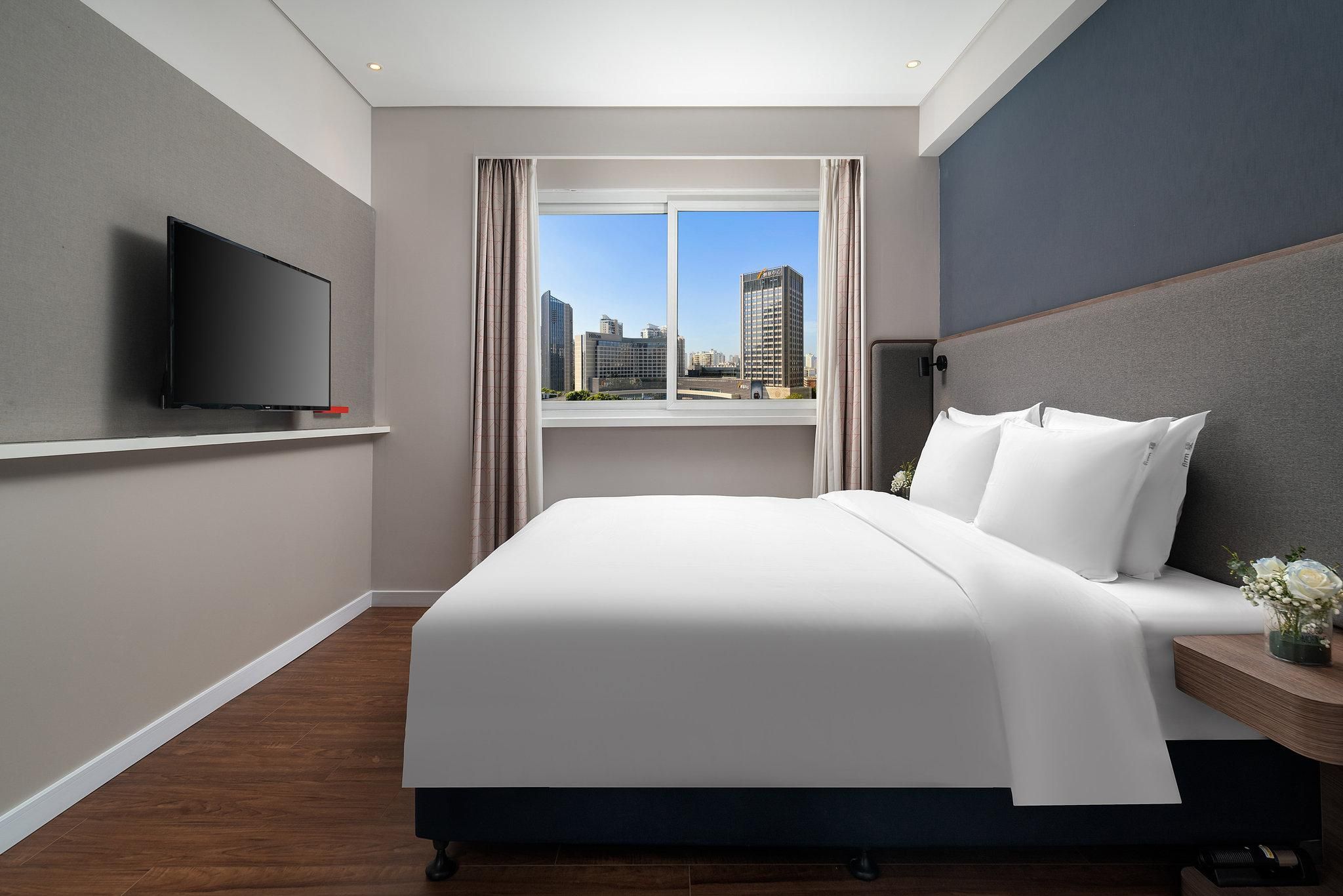 1 Bedroom Suite