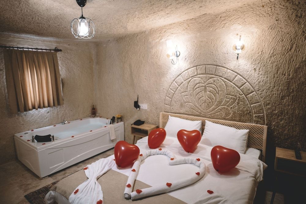 Daphne Cave Hotel Superior Room 3