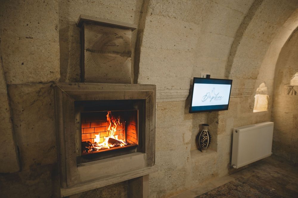 Daphne Cave Hotel Suite 15