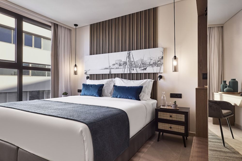 Athenarum Portus Life & Style Hotel Comfort Double Room with Side City View