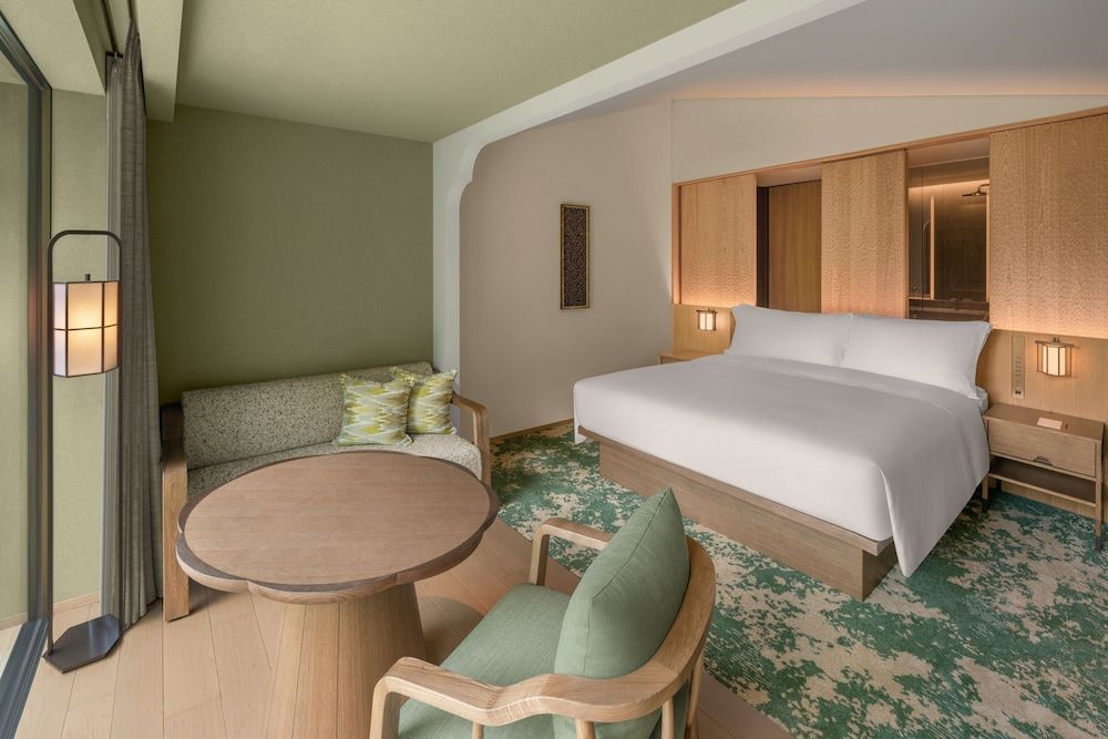 Standard Room, 1 King Bed, Garden View