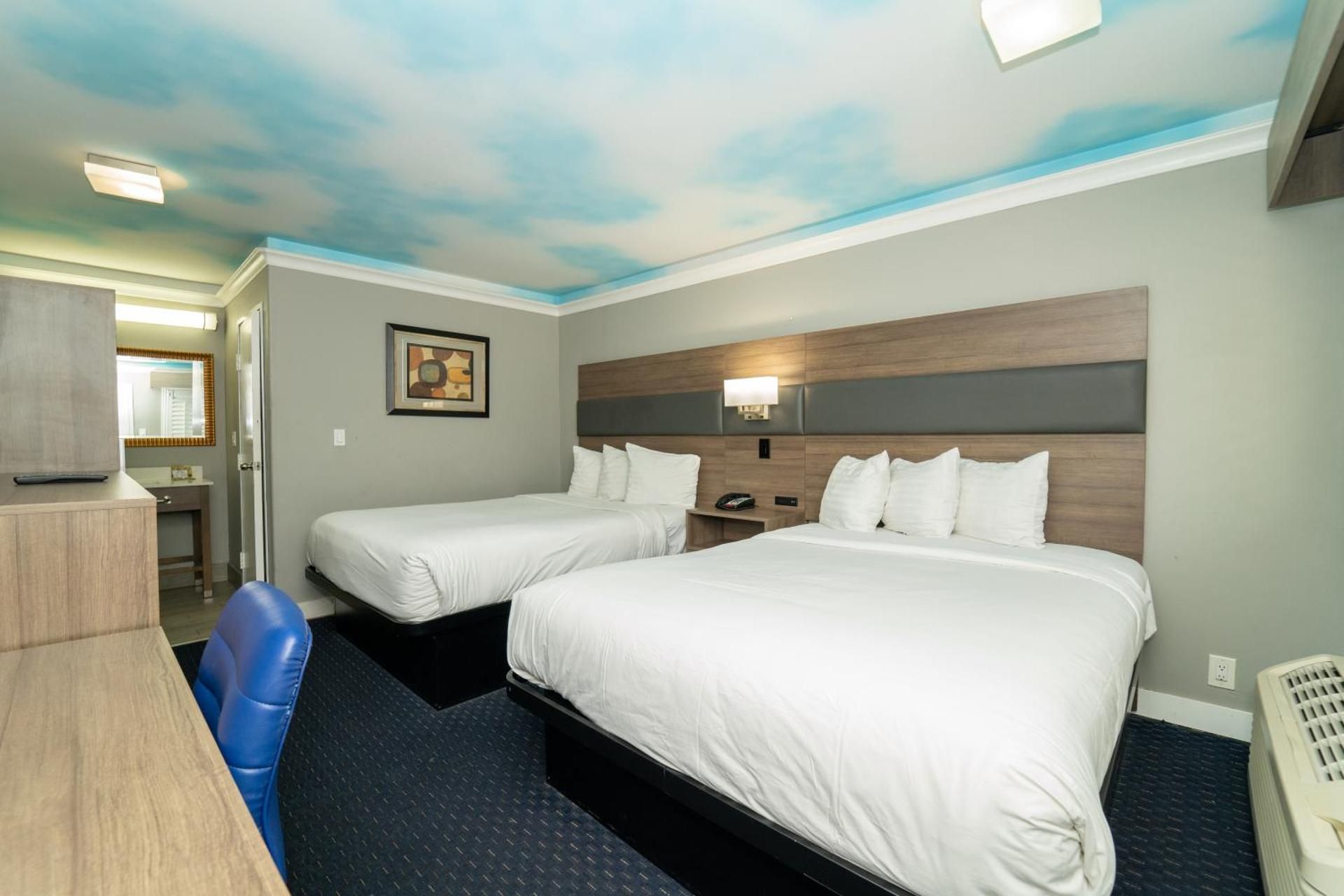Two Queen Beds - Non-Smoking