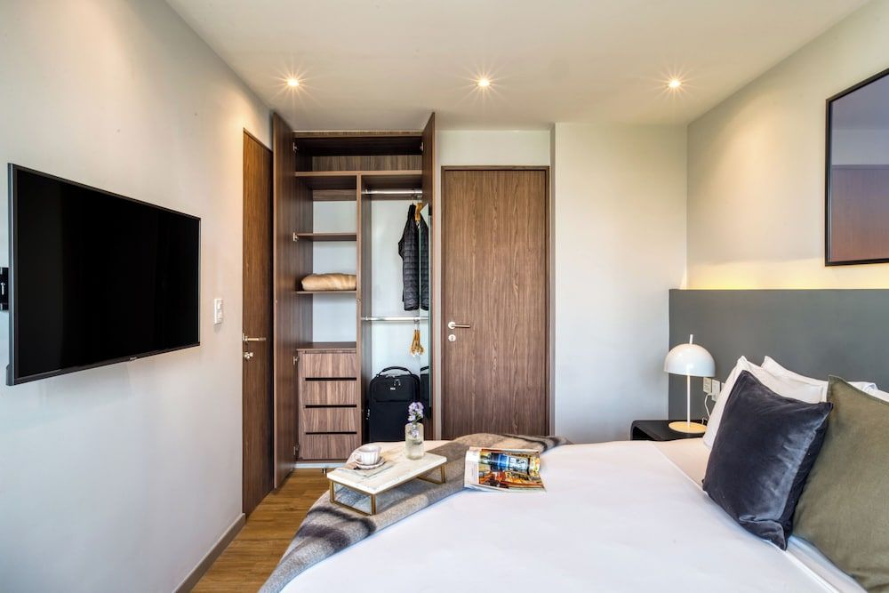 Honeymoon Apartment