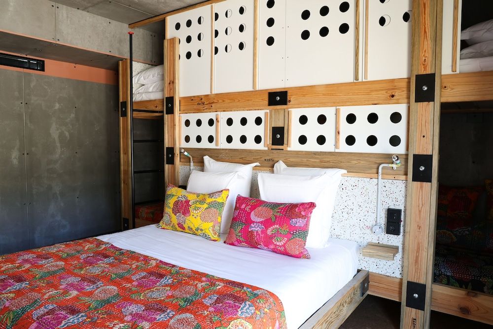 Jam Hotel Lisbon Family Room 7