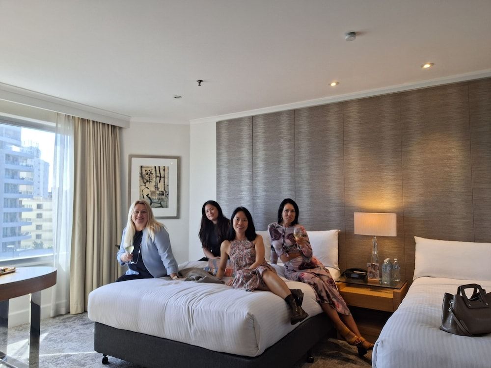 Residence on Langley Park Standard Queen 4