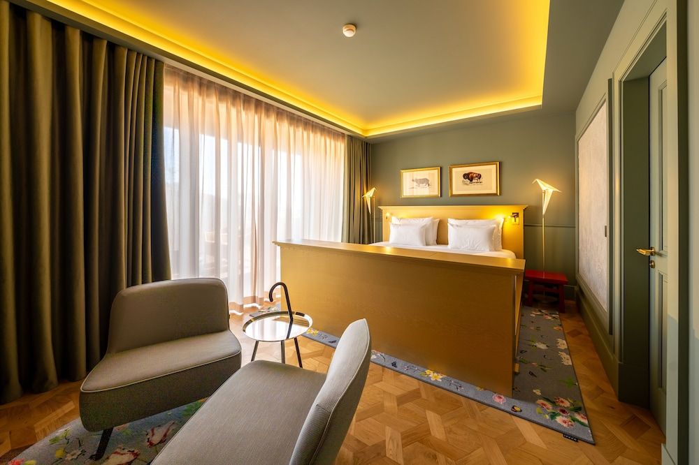 Legacy Terrace Junior Suite