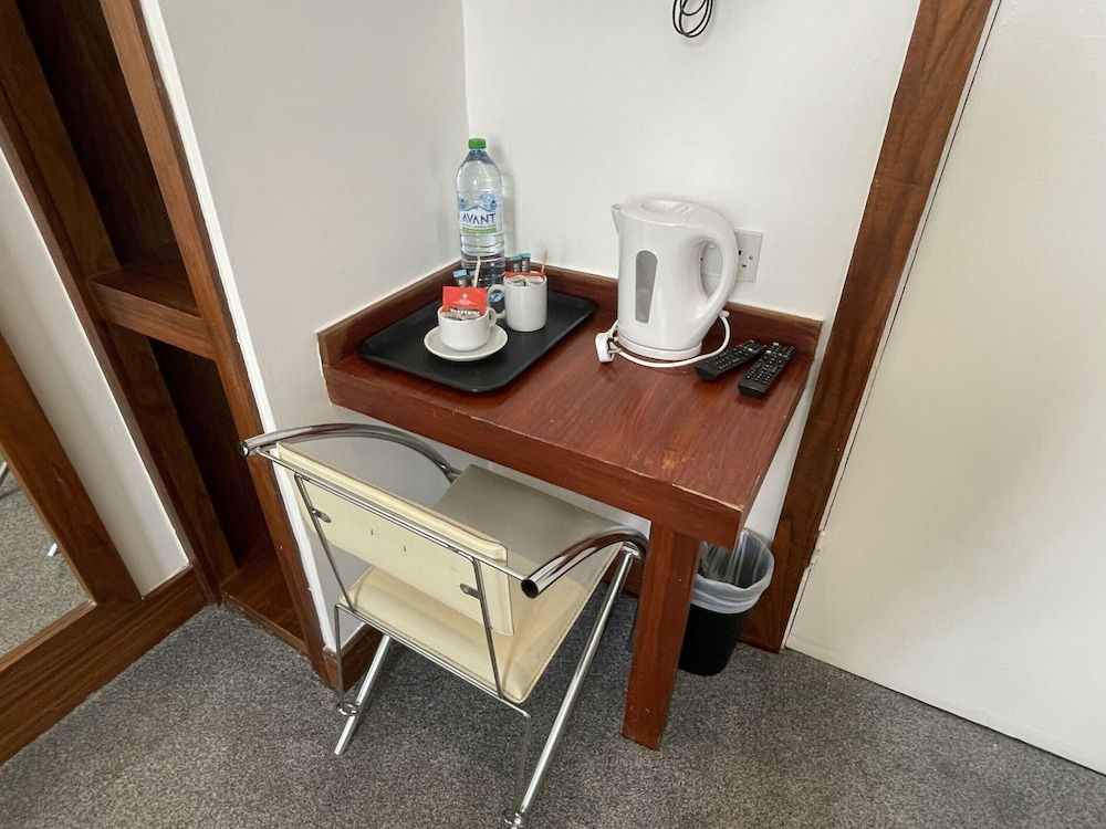 The Chapter - Leisure Inn Hotel Premium Double Room, Ensuite 12