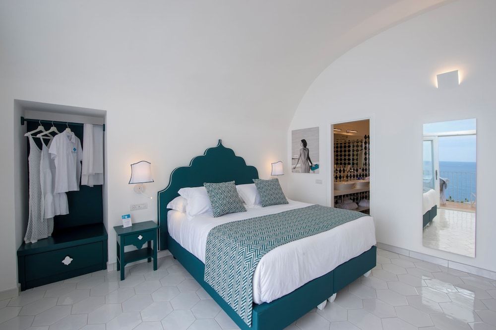 Villa Francesco Luxury Suites Junior Suite (Sponda) 2
