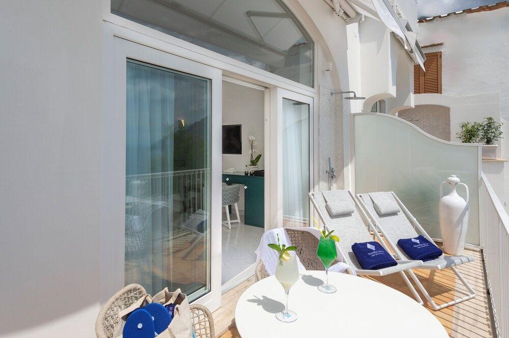 Villa Francesco Luxury Suites Junior Suite (Sponda) 4