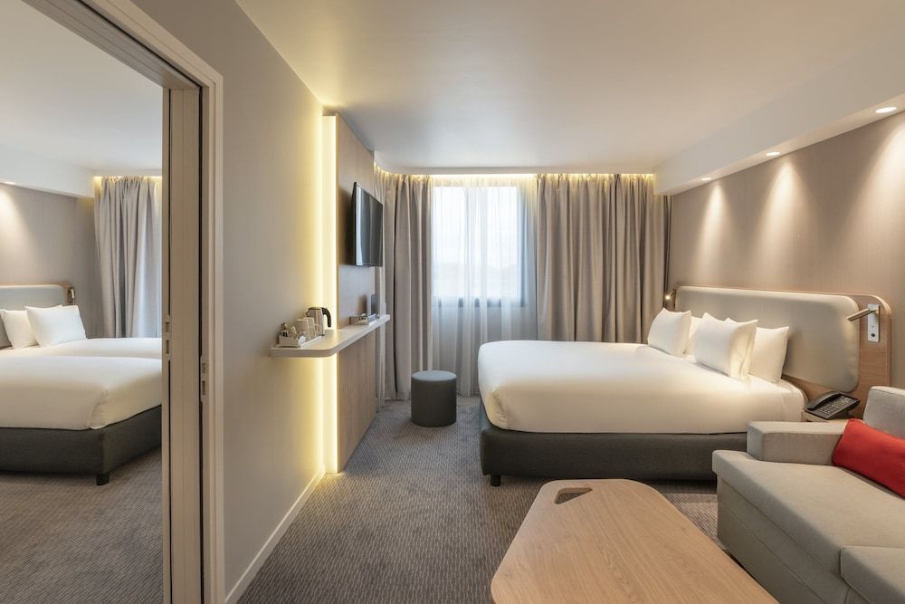 Standard Room, 1 Queen Bed with Sofa bed