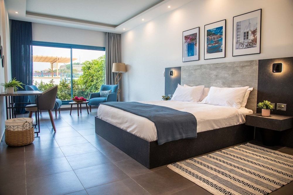 The Lead Hotel Executive Suite