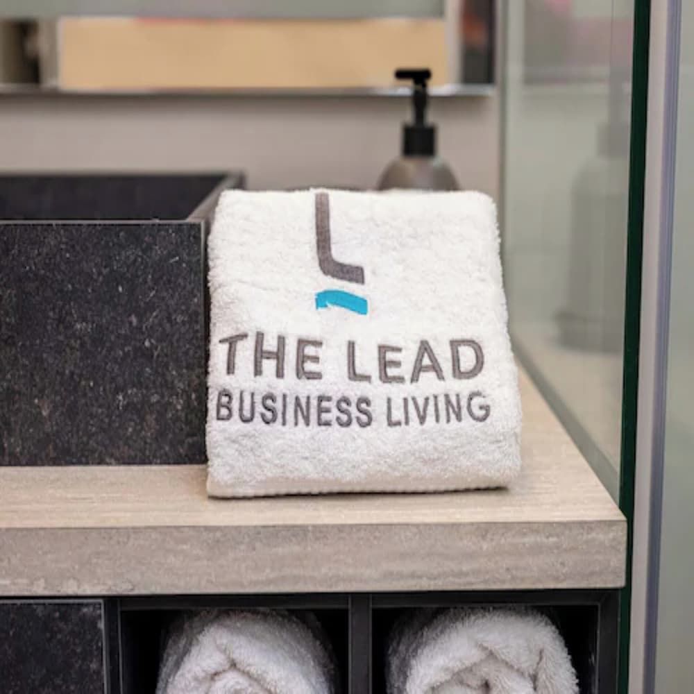 The Lead Hotel Executive Suite 10