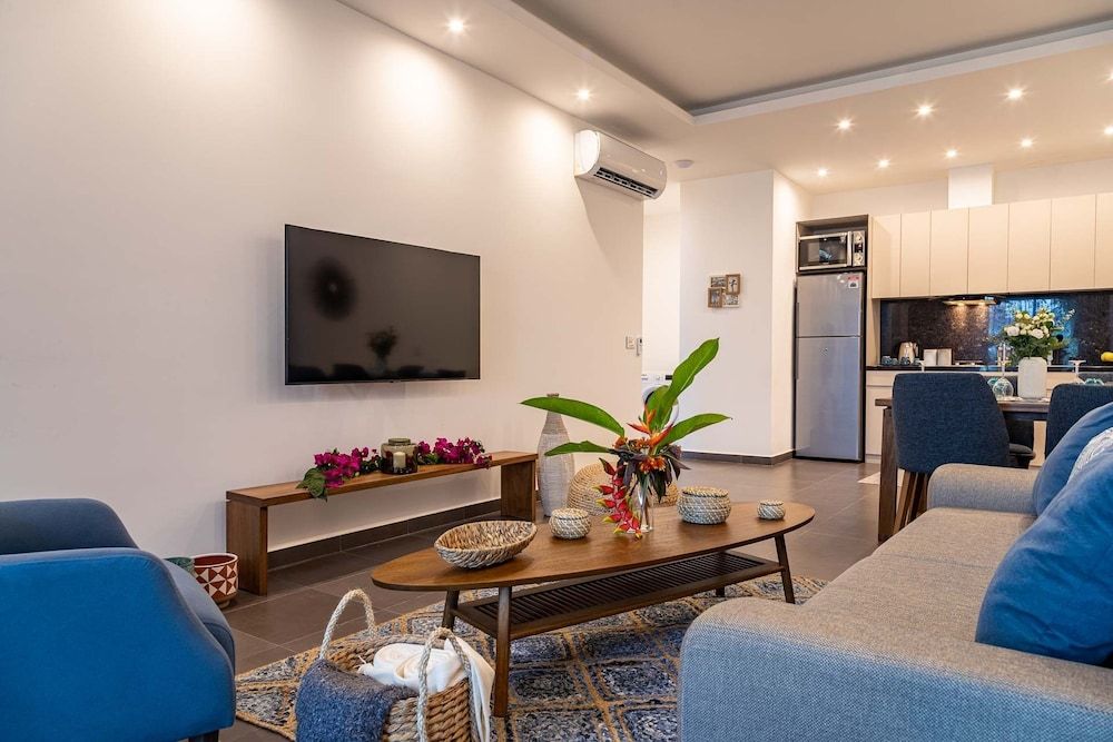 The Lead Hotel Executive Suite 11