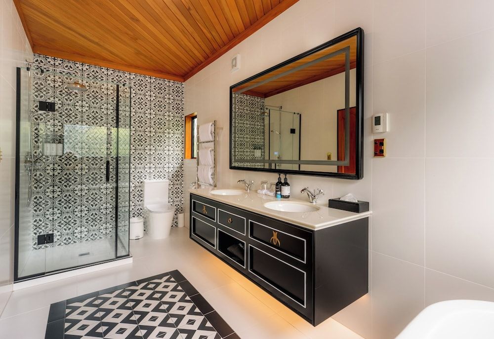 Hana Lodge Lodge Suite 6