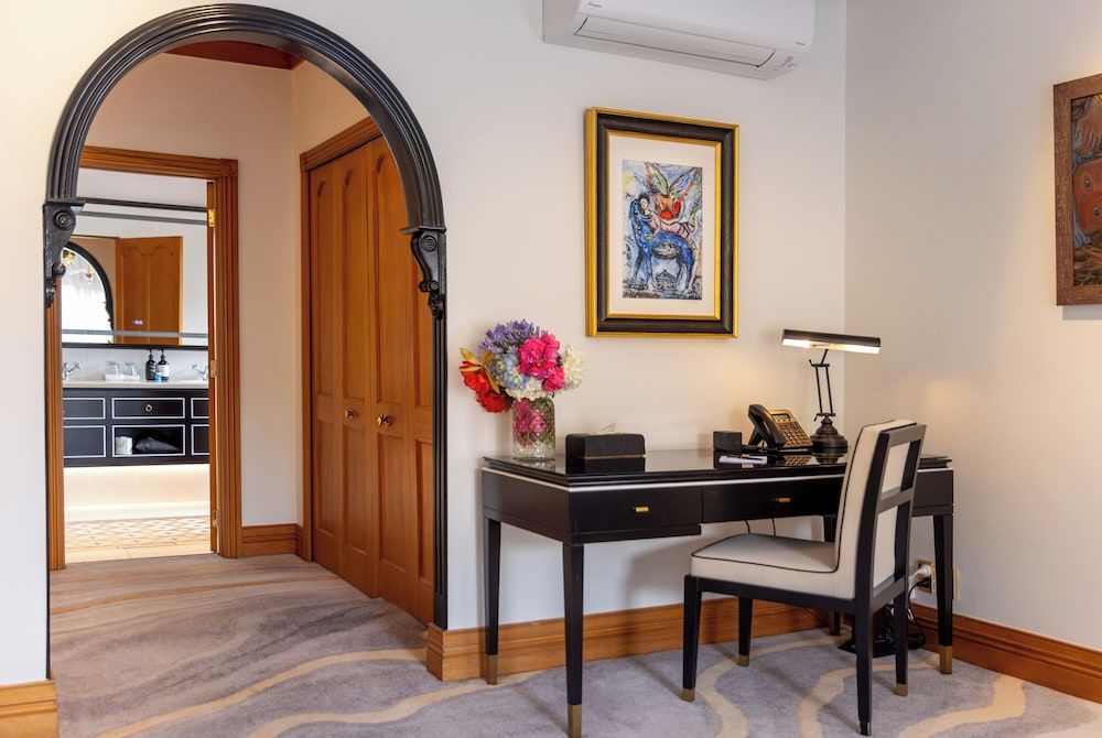 Hana Lodge Lodge Suite 11