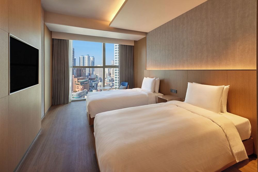 L7 HAEUNDAE by LOTTE HOTELS STANDARD, TWIN BEDS 2