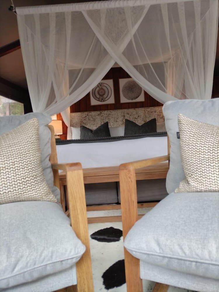 Barefoot Addo Elephant Lodge Luxury Double Room 33