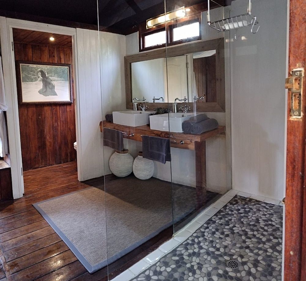 Barefoot Addo Elephant Lodge Luxury Double Room 24