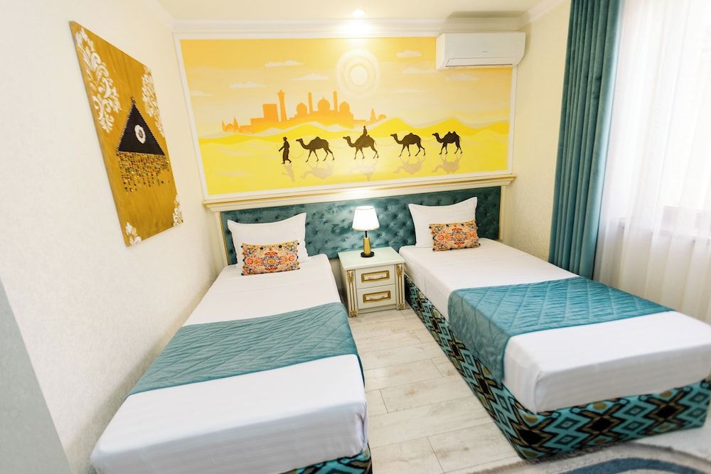 Gur Emir Palace Standard Twin Room 2