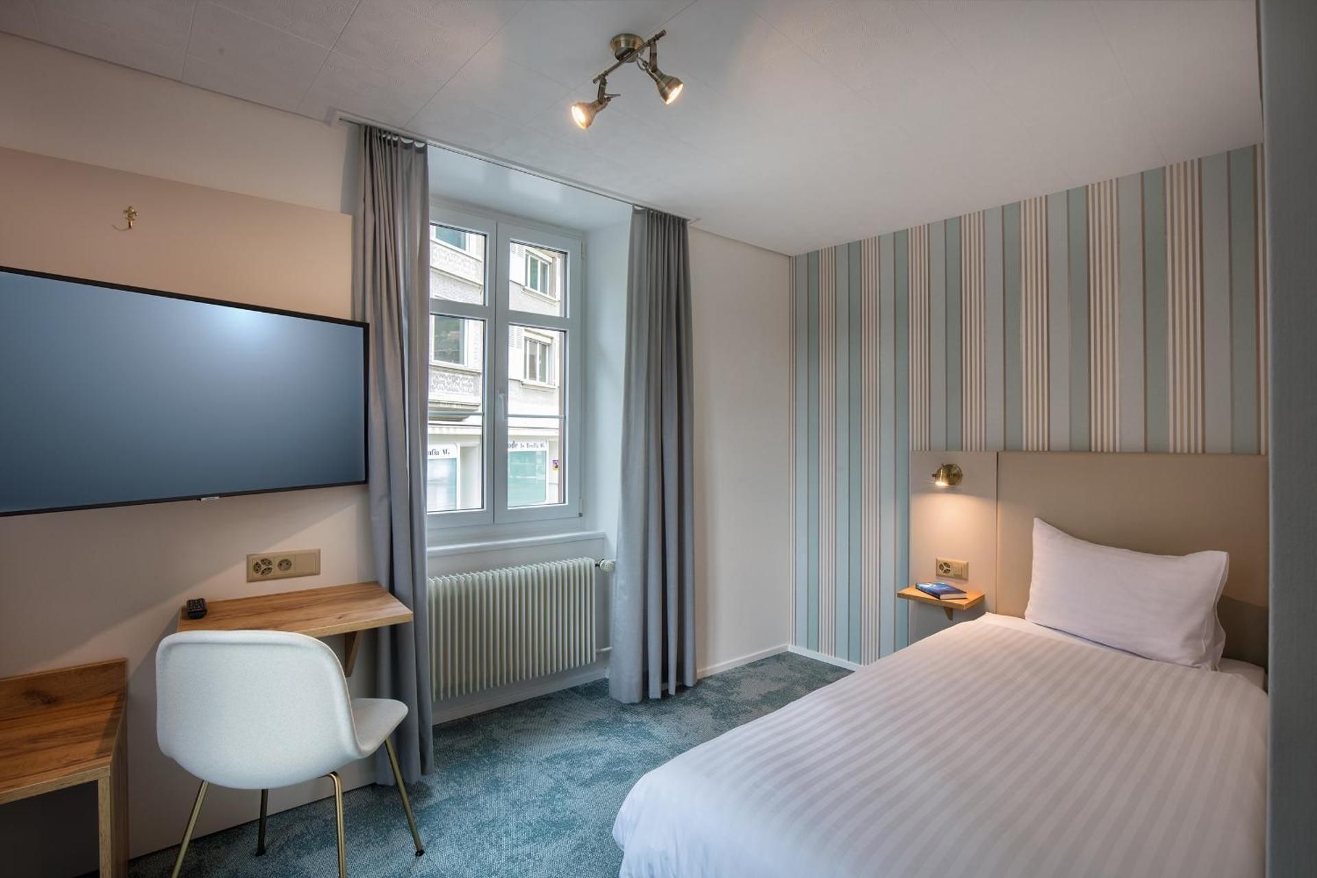 Single Room Economy