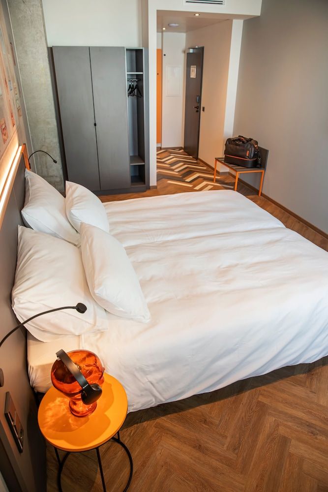Loginn Hotel Offenbach Standard Studio