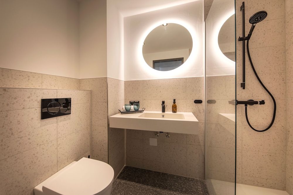 Loginn Hotel Offenbach Superior Twin Room 10